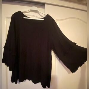Bell sleeve blouse